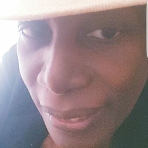 Meet your Posher, Evelyn